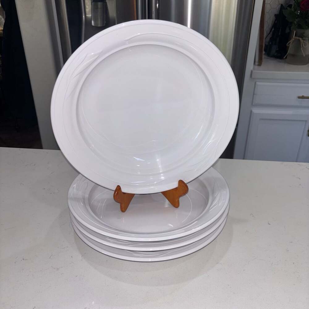 Set of 4 Vintage Corning Casual Elegance L-23 White Flora Pasta Bowls 11.75”